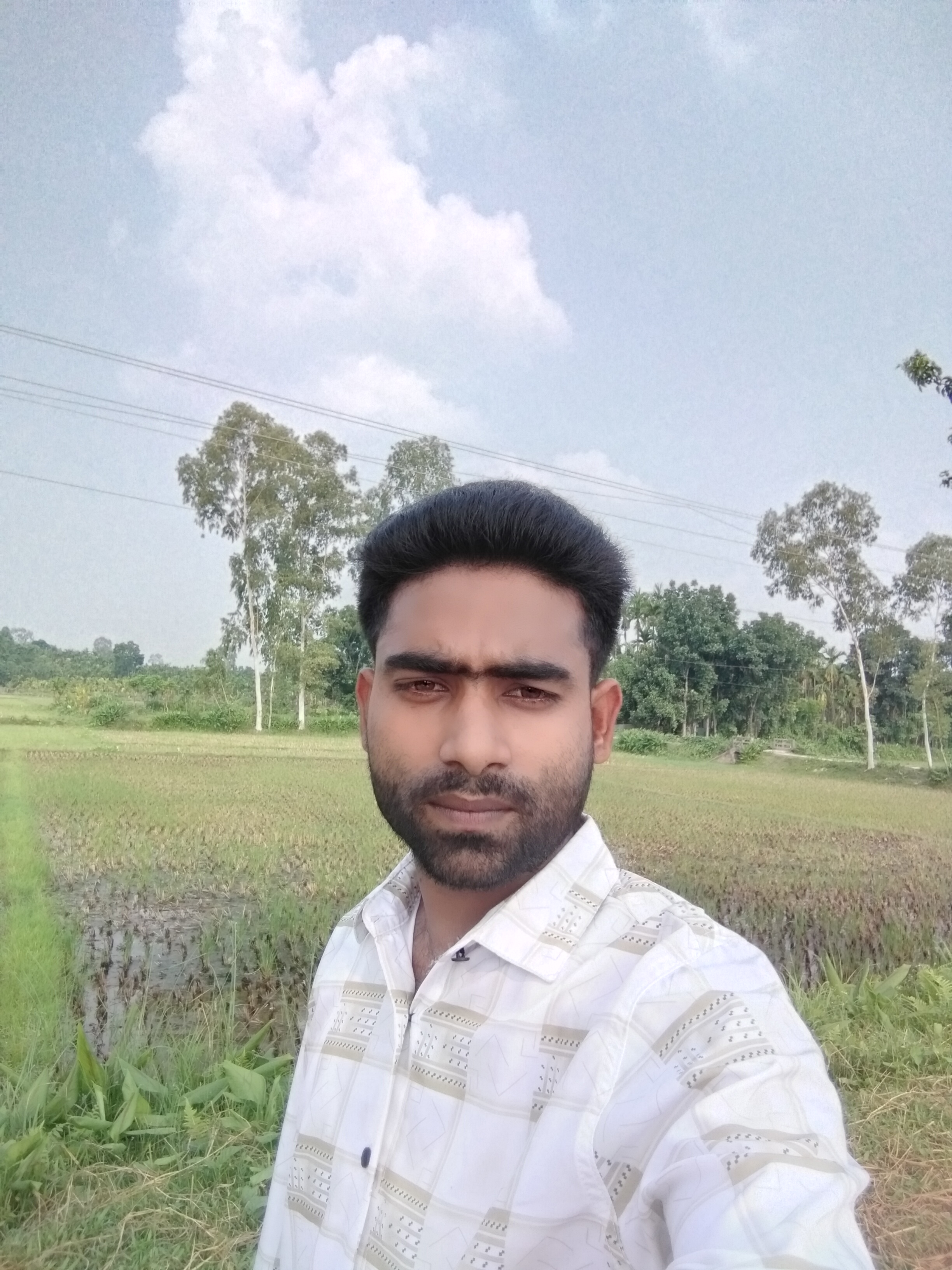 SUJON MIA